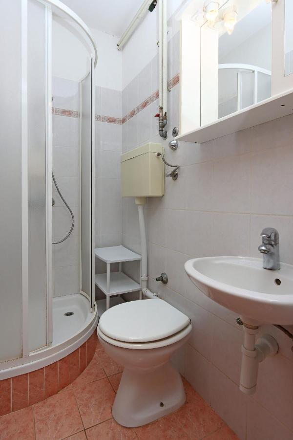Apartments With A Parking Space Punat, Krk - 5410 Exterior photo